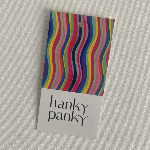 SIGNATURE LACE BOYSHORT BLACK - Picture 7 of 7